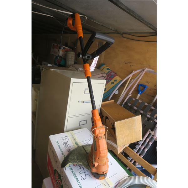 Yardworks, weedeater