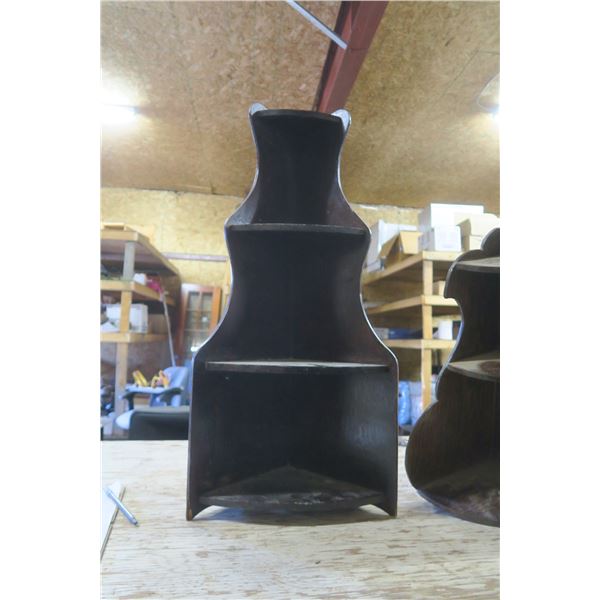 2 - corner shelfs, one small, one medium size