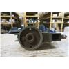 Image 4 : large bench vise