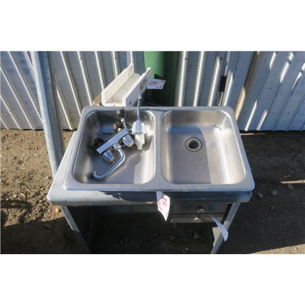 camper double sink with taps