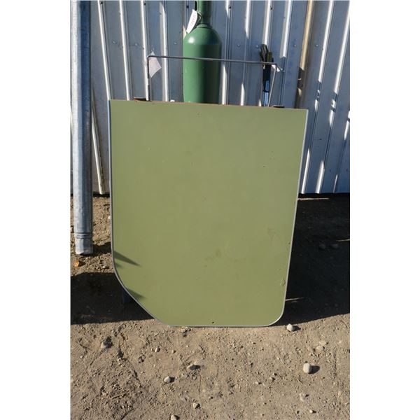 camper table 36" x 42"