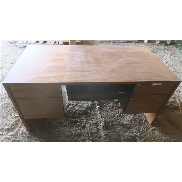 Brown 66 2/4'' x 30" x 29" Computer desk (4 drawers)
