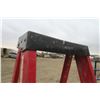 Image 4 : 6 ft red fiberglass folding ladder