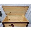Image 3 : Ducks Unlimited Wood Storage Bench – 24x19 inches
