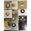 Image 2 : Lot of Vintage 45RPM Vinyl Records (Frank Sinatra, B.B. King, Buddy Holly, etc) 25 CNT