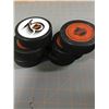 Image 2 : LOT OF NHL HOCKEY PUCKS (TAMPA BAY LIGHTNING, SAN JOSE SHARKS, CALGARY FLAMES)
