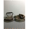 Image 2 : LOT OF ANTIQUE SAD IRONS
