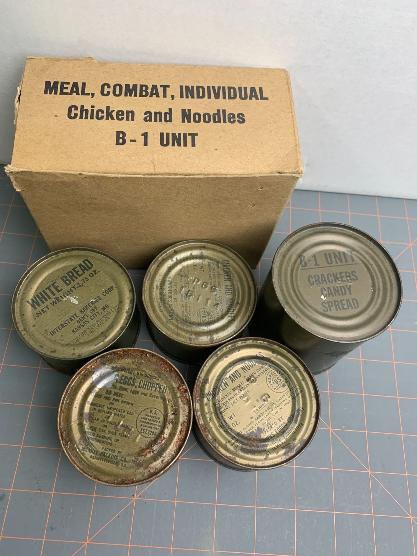 Old Ration Cans VINTAGE MILITARY COMBAT RATION MEAL CANS UNOPENED - Schmalz Auctions