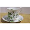 Image 2 : 4 cups and saucers