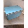 Image 1 : 80s Coleman metal cooler