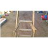 Image 2 : Wooden Ladder