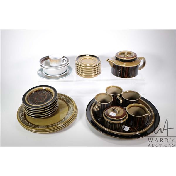 Selection of Nordic Finnish "Kosmcs" by Arabia tableware including round 13" serving platter, six ea