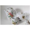 Image 2 : Selection of Royal Worcester Evesham Gold fine porcelain including six teacups and saucers, teapot, 