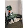 Image 1 : Black & Decker leaf blower/ vacuum and a Mastercraft small compressor, both working at time of catal