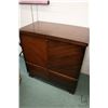 Image 1 : Vintage matched grain mahogany cedar line blanket chest from the Honderick Furniture Ltd. with singl