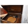 Image 2 : Antique floor standing mahogany and walnut cased Victrola Orthophonic gramophone, working at time of