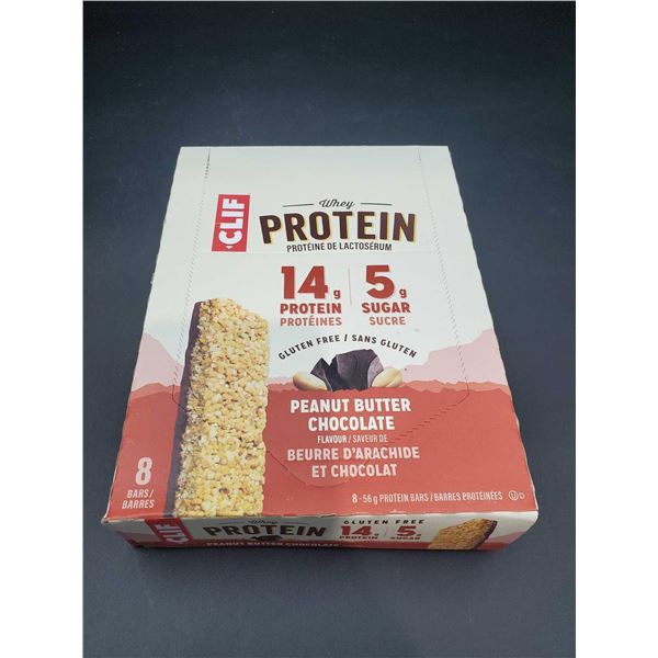 Clif Whey Protein Peanut Butter Chocolate Bars (8 x 56g)