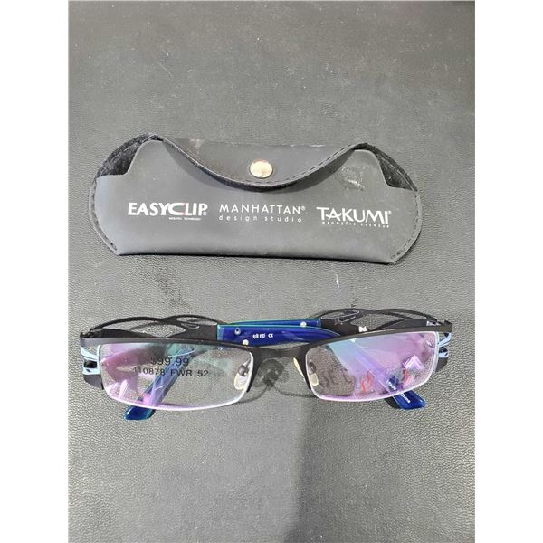 Reading Glasses and Case