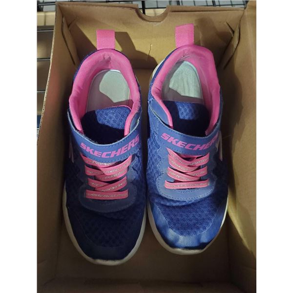 Sketchers Childrens Size 2 Running Shoes - OPEN BOX - SOLD AS IS