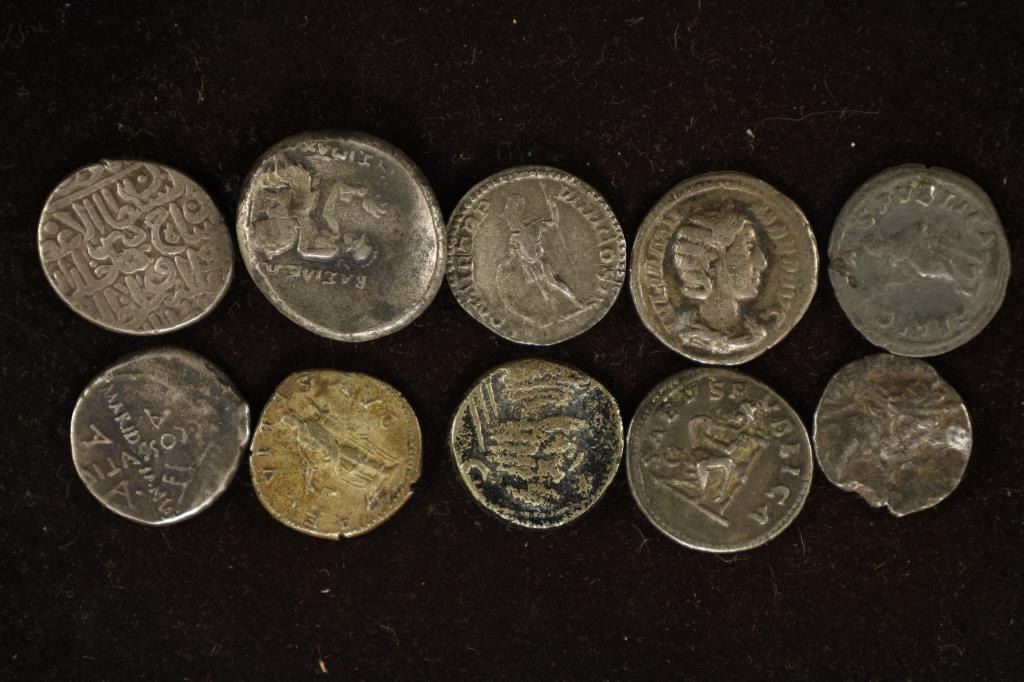 10 REPLICAS OF ANCIENT COINS