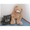 Image 1 : Giant Teddy Bear w/ 2 x Throw Pillows