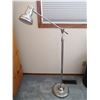 Image 1 : Hinging  Metal Floor Lamp