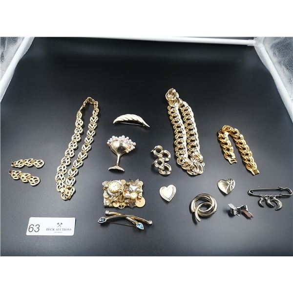 Assortment of Women's Jewelry