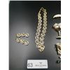 Image 2 : Assortment of Women's Jewelry