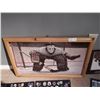 Image 6 : Framed Hockey Jigsaw Puzzle and Assorted Collectible Hockey Wall Decor