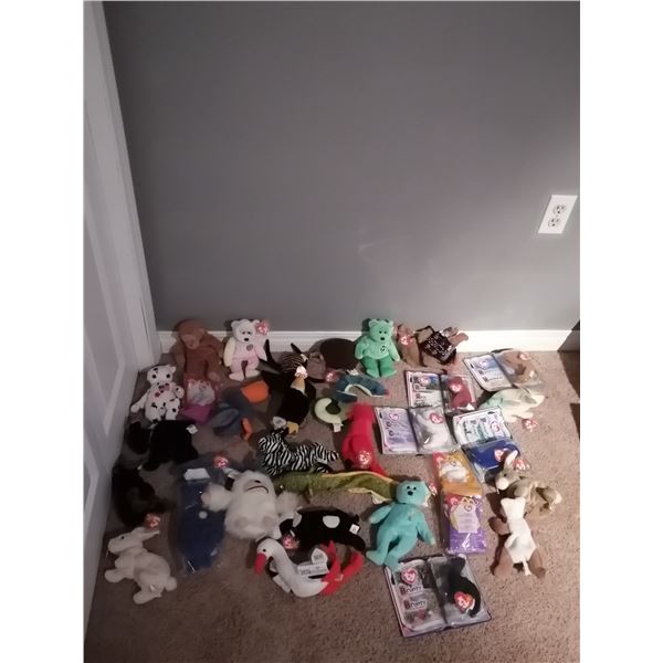 Assortment of Beanie Babies