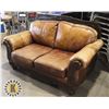 Image 2 : SEIZED ASSET: WOOD DECORATIVE DETAIL LEATHERETTE