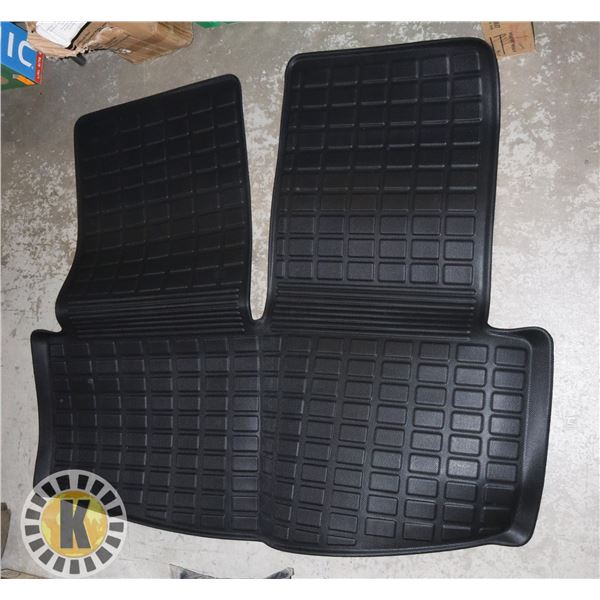 FIILINES TRUCK CARGO LINER TRUNK FLOOR MAT