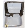 Image 1 : CAT LITTER BOX