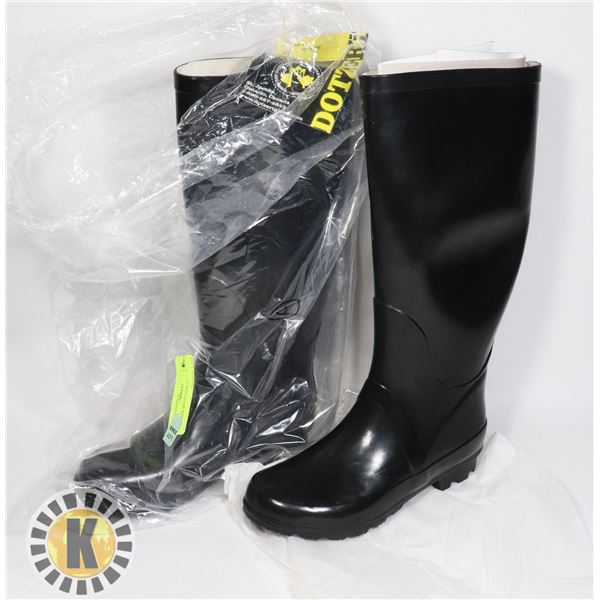 RUBBER BOOTS SIZE 9