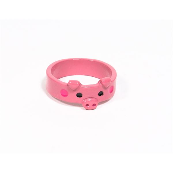 NEW PINK PIG THEME RING