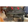 Image 2 : TOOLBOX WITH CONTENTS AND 5 DUFFLE BAGS