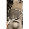Image 3 : WINDRIVER EASY UP CABIN TENT AND FISHING NET WITH RUBBER NET