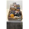 Image 1 : LOT OF CAR ELECTRONICS, STEREO CABLES, PLATES