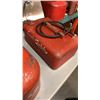 Image 2 : 3 METAL BOAT GAS TANKS