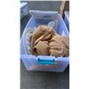 Image 1 : TOTE OF BAKEWARE, DISHES