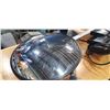 Image 2 : 2 SECURITY CAMERA MONITORS, 4 FLOURESCENT LIGHTS AND DOME SECURITY MIRROR