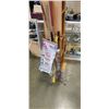 Image 1 : BUNDLE OF GARDEN TOOLS