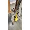 Image 3 : BUNDLE OF GARDEN TOOLS