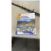 Image 2 : 2 FISHING RODS WITH INSULATED RUBBER BOOTS AND FISHING MAPBOOK