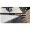 Image 5 : 2 FISHING RODS WITH INSULATED RUBBER BOOTS AND FISHING MAPBOOK
