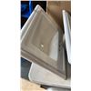 Image 9 : STAINLESS STEEL DOUBLE SINK AND 4 PORCELAIN DROP IN SINKS