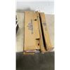 Image 4 : 400 NEW STRAP TIES SIZE 6 AND AUTOMOTIVE BATTERY
