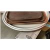 Image 3 : 2 LARGE 29" OVAL SERVING TRAYS WITH RECTANGULAR TRAYS