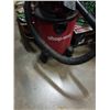 Image 3 : 6 GALLON WET/DRY SHOP VAC WORTKING