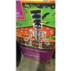 Image 3 : SKELETON TINSEL COFFIN AND METAL BLACK CAT DISPLAY